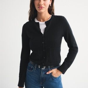 NWOT Abercrombie & Fitch cashmere crew cardigan - black medium